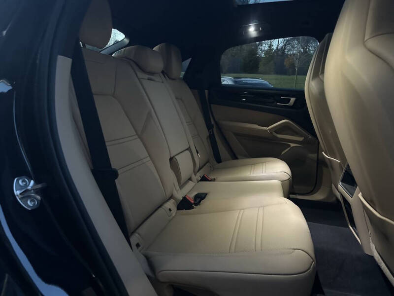 2023 Porsche Cayenne