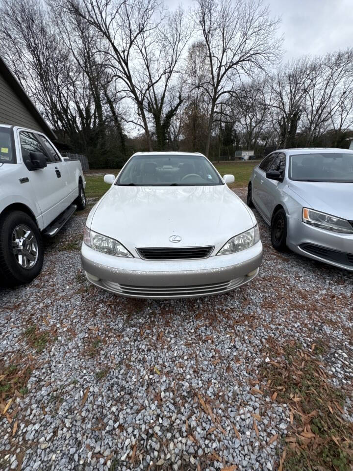 1997 Lexus ES 300 for sale at Well-Done Autos LLC in Cedartown, GA