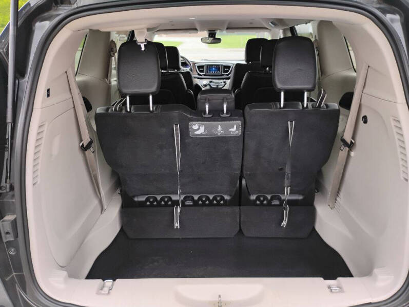 2019 Chrysler Pacifica Touring L