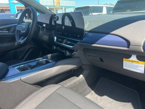 2026 Chevrolet Equinox EV LT 2