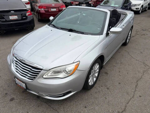 2012 Chrysler 200 Touring