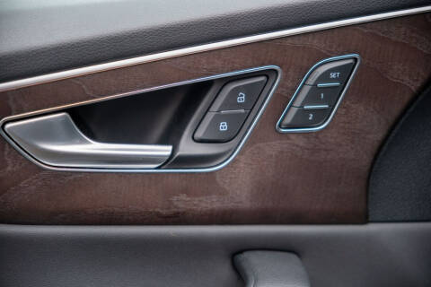 2020 Audi Q8 quattro Premium Plus 55 TFSI