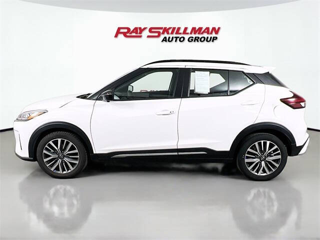 2024 Nissan Kicks SR