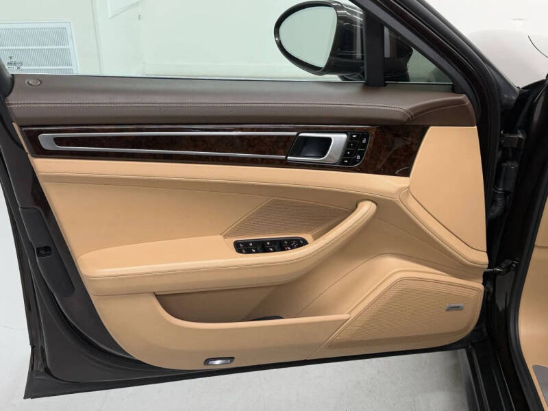 2020 Porsche Panamera