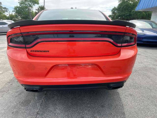 2017 Dodge Charger SE