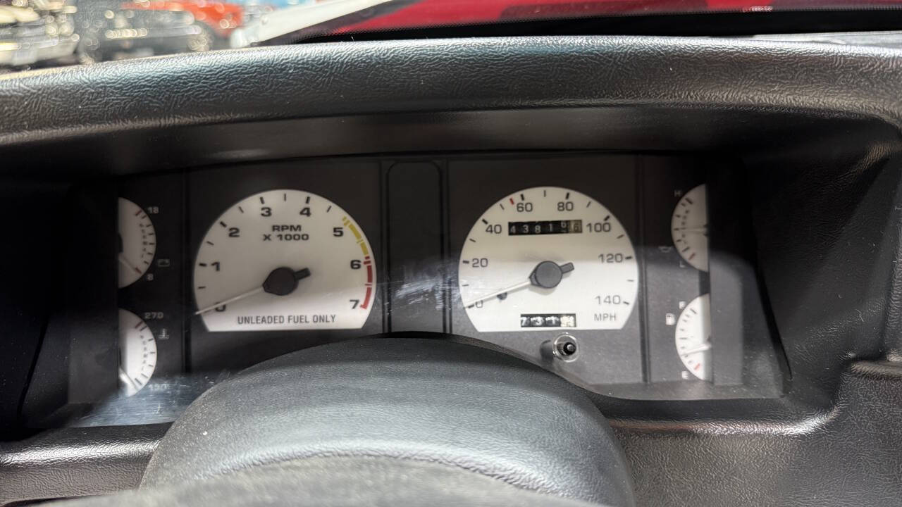 1993 Ford Mustang 37