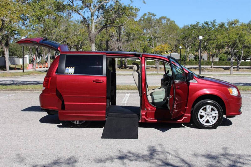 2011 Dodge Grand Caravan Crew