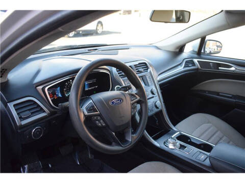 2017 Ford Fusion Hybrid S