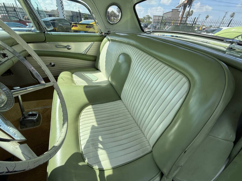 1956 Ford Thunderbird