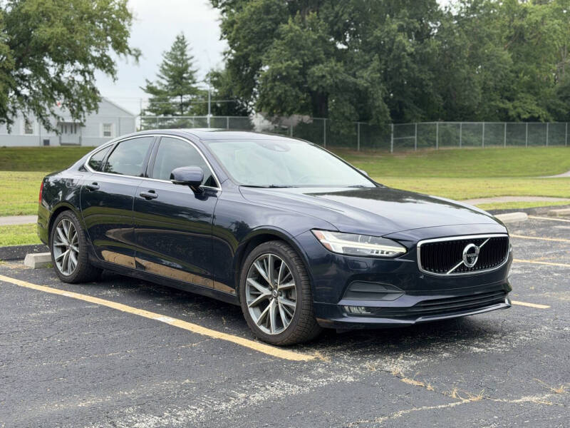 2017 Volvo S90 T5 Momentum
