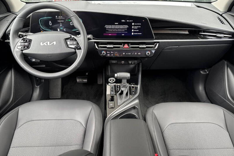 2026 Kia Niro EX