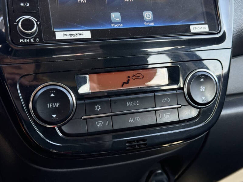 2024 Mitsubishi Mirage ES