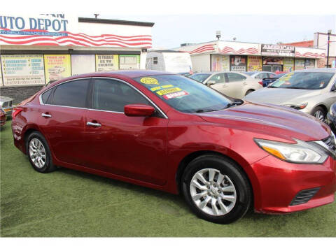 2016 Nissan Altima for sale at MERCED AUTO WORLD in Merced CA