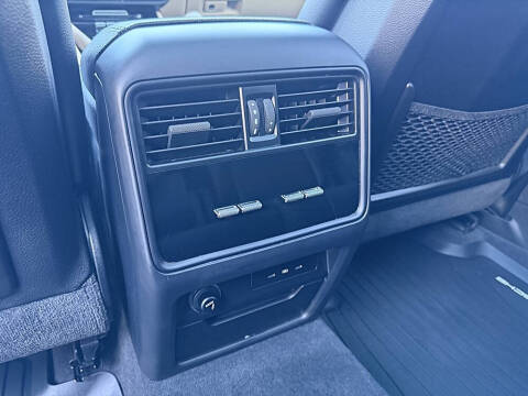 2024 Porsche Cayenne