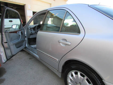 2001 Mercedes-Benz E-Class E 320