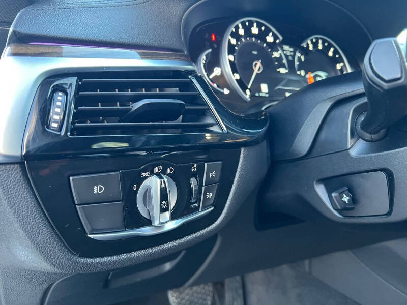 2018 BMW 5 Series 530i xDrive