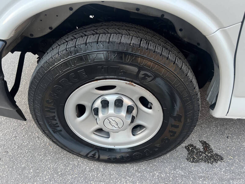 2017 Chevrolet Express 2500