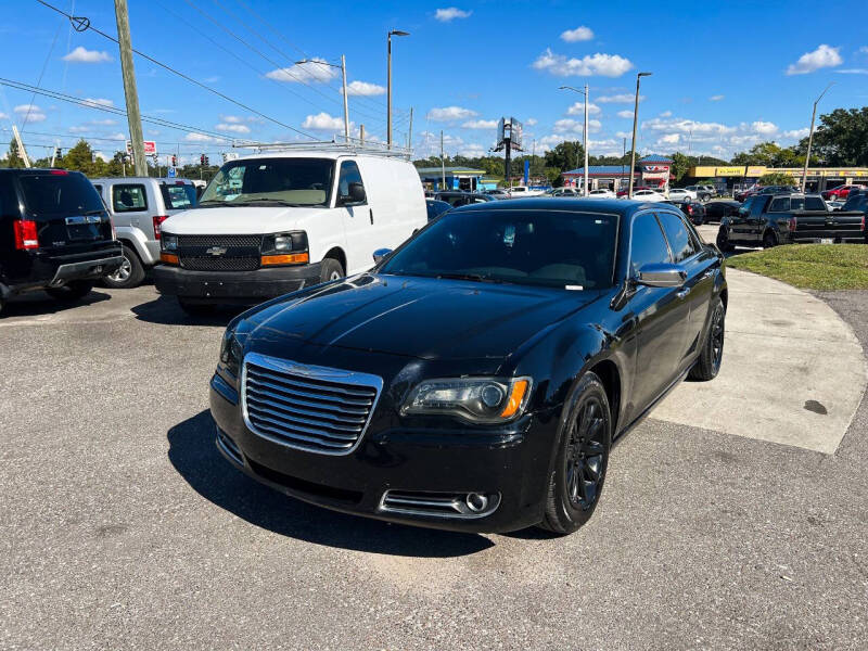 2012 Chrysler 300 Limited's photo