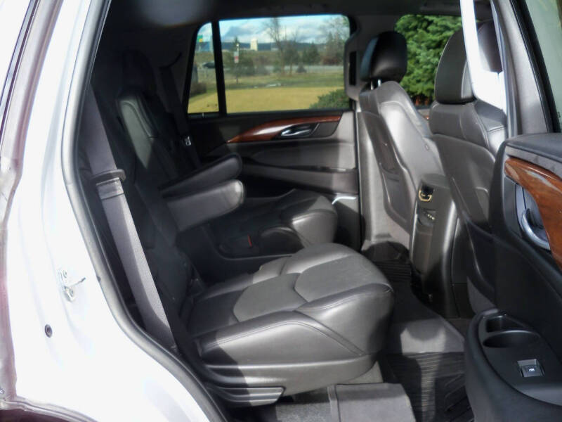 2020 Cadillac Escalade Luxury