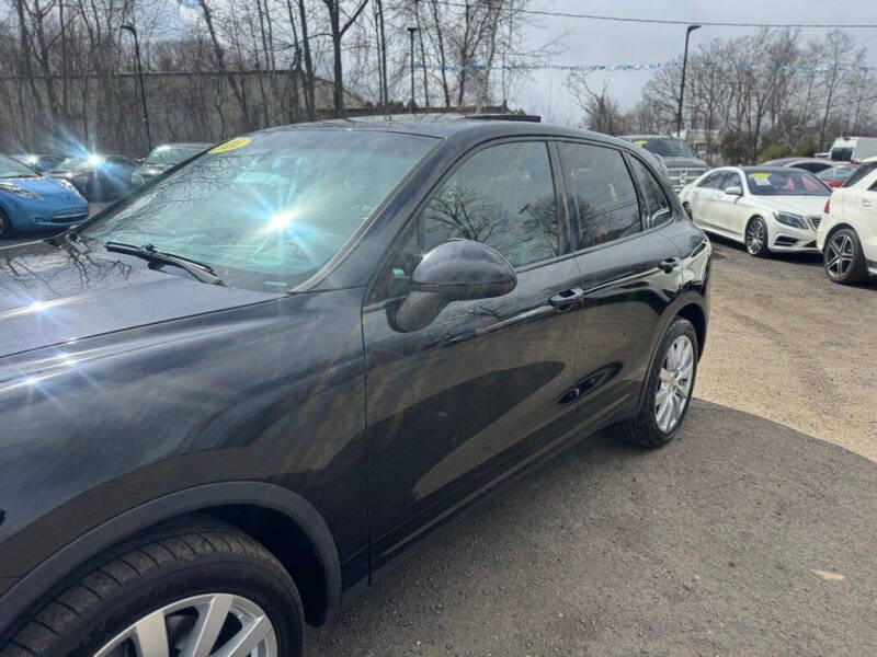 2014 Porsche Cayenne Platinum