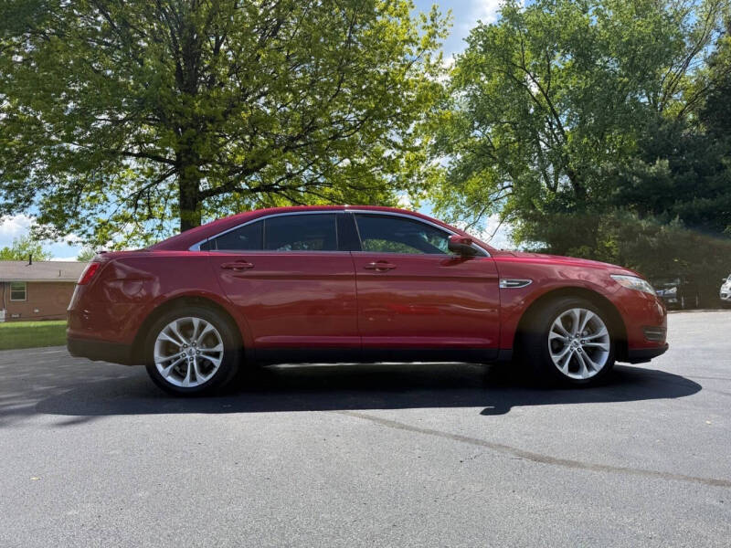 2013 Ford Taurus SEL
