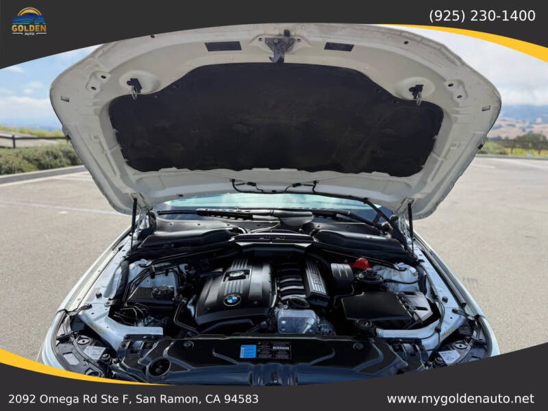 2009 BMW 5 Series 528i