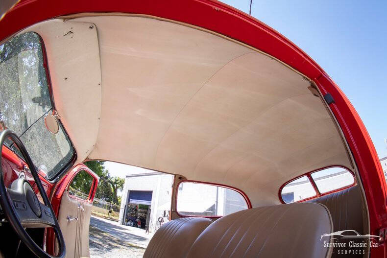 1937 Ford Tudor