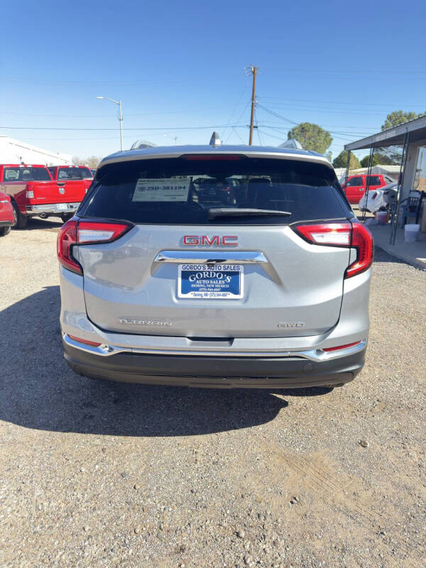 2023 GMC Terrain SLT