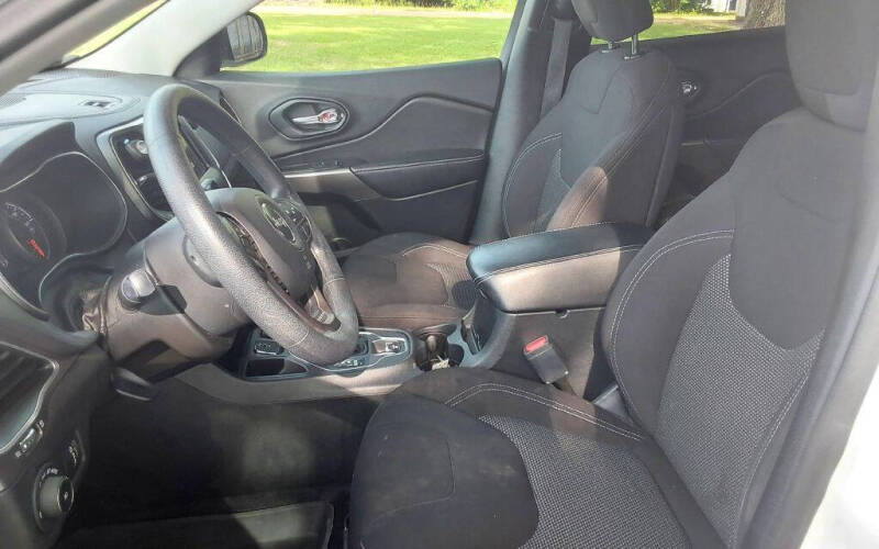2019 Jeep Cherokee Latitude