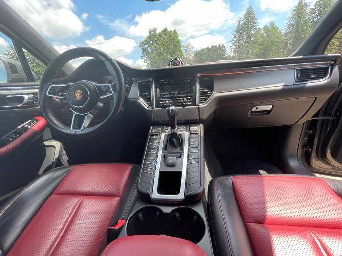 2015 Porsche Macan S