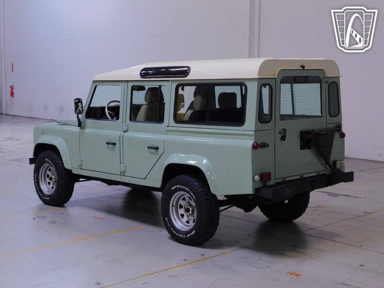 1987 Land Rover Defender