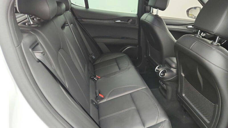 2022 Alfa Romeo Stelvio Sprint