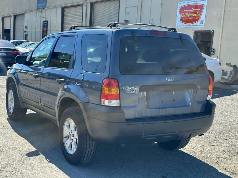 2005 Ford Escape XLT
