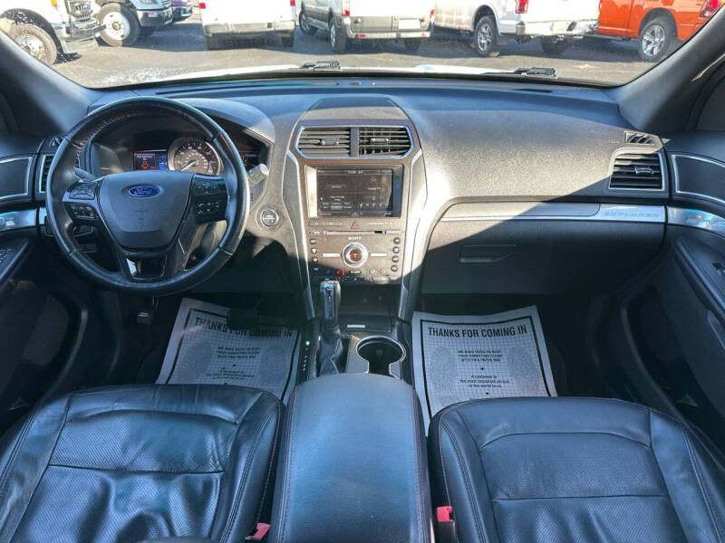 2016 Ford Explorer Sport