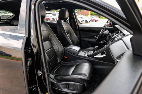 2018 Jaguar E-PACE P300 R-Dynamic S