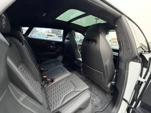 2022 Lamborghini Urus