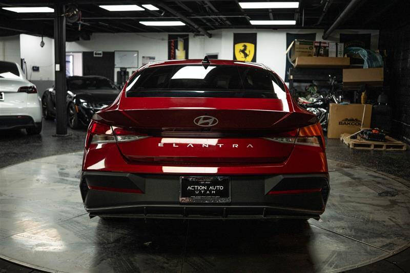 2024 Hyundai Elantra SEL