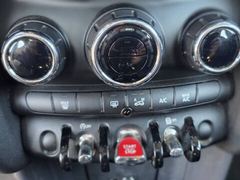 2015 MINI Hardtop 4 Door Cooper