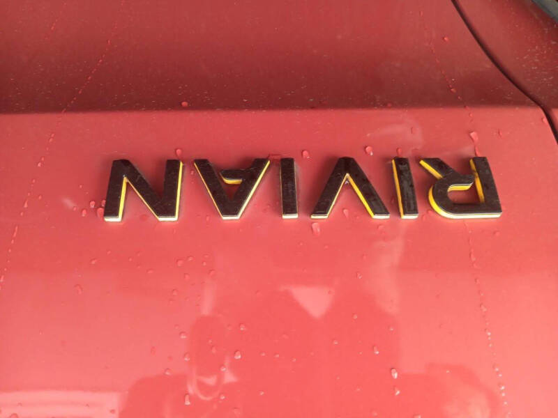 2022 Rivian R1T Adventure