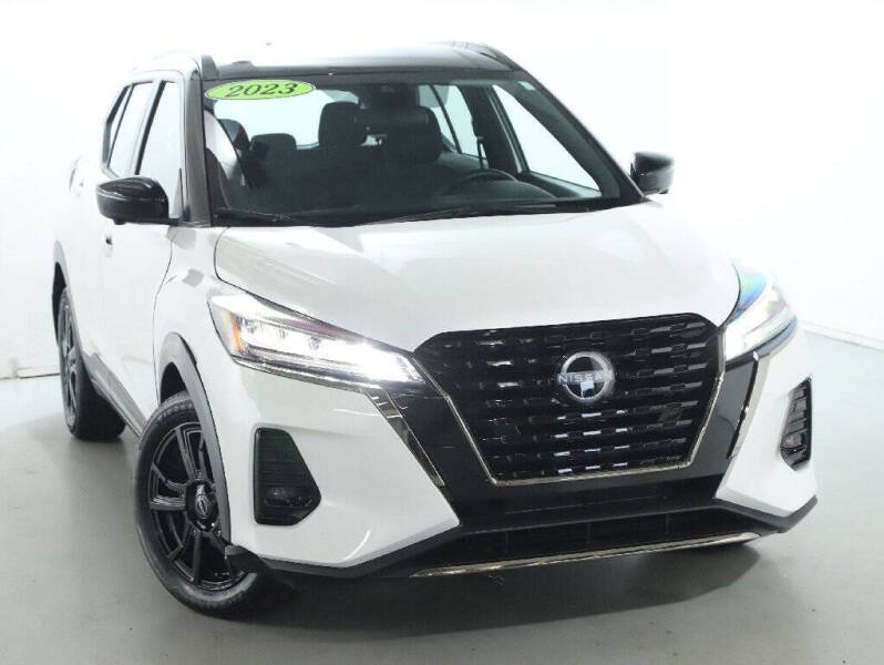 2023 Nissan Kicks SR
