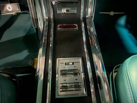 1966 Ford Thunderbird