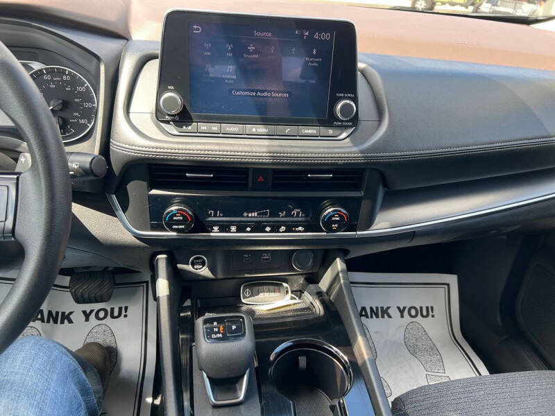 2023 Nissan Rogue SV