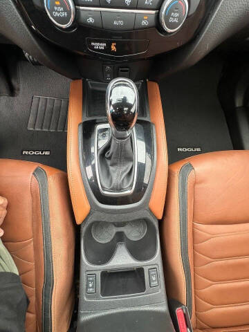 2017 Nissan Rogue SL