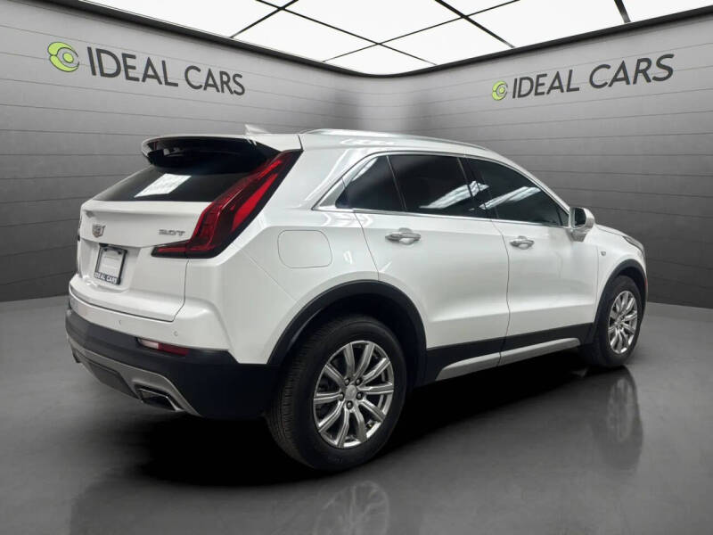 2019 Cadillac XT4 Premium Luxury