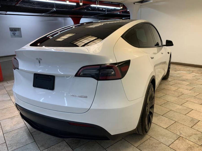 2023 Tesla Model Y Performance