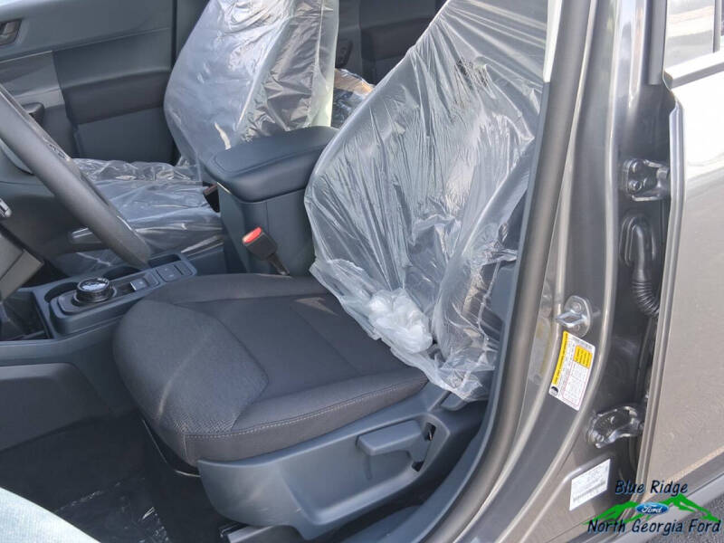 2025 Ford Maverick XL