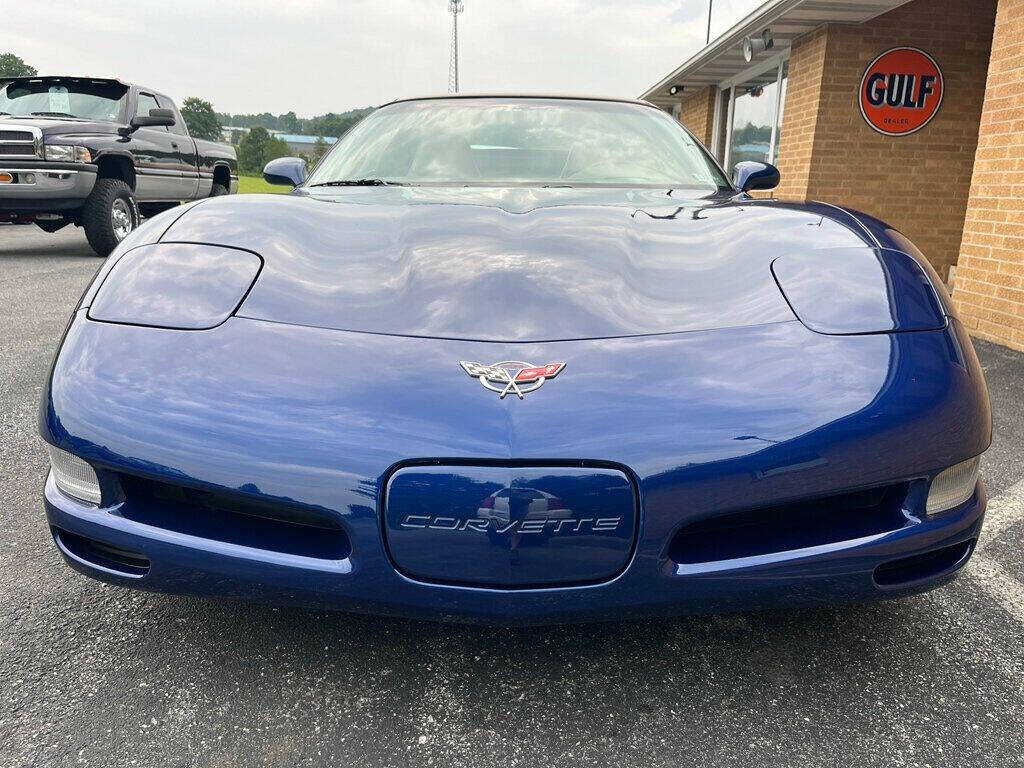 2004 Chevrolet Corvette 9