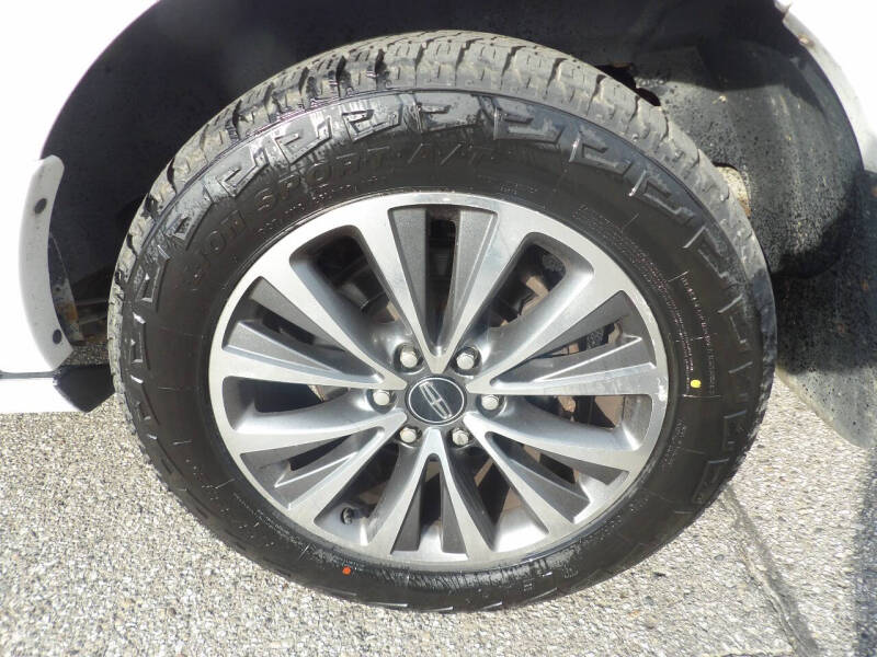 2016 Lincoln Navigator Select