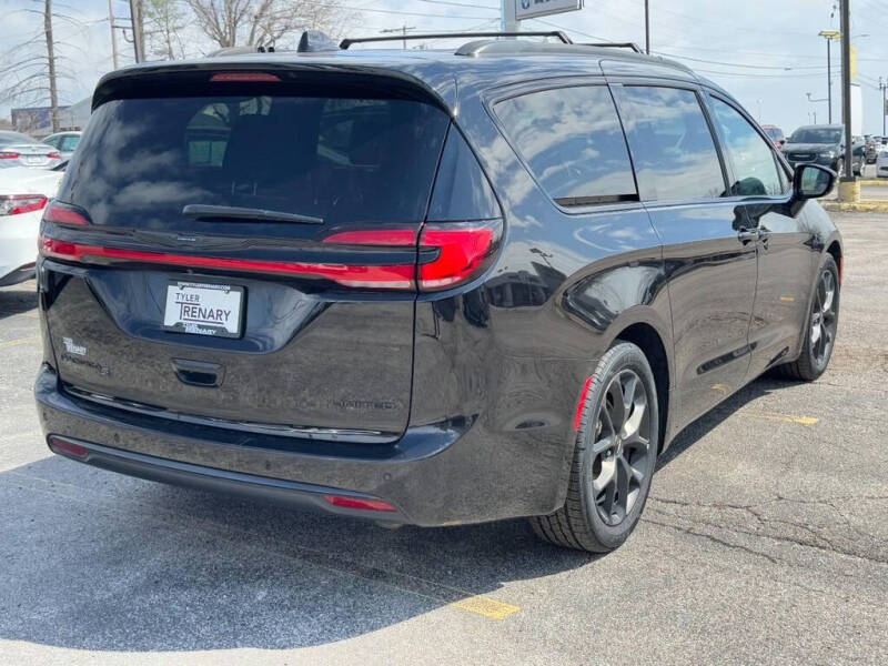 2025 Chrysler Pacifica Limited