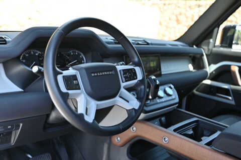 2023 Land Rover Defender 90 X-Dynamic SE